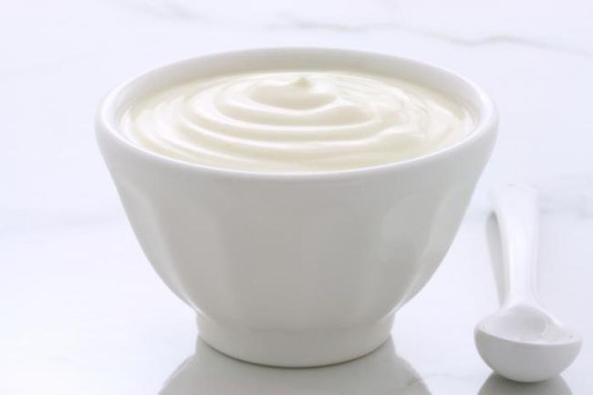 bílý jogurt